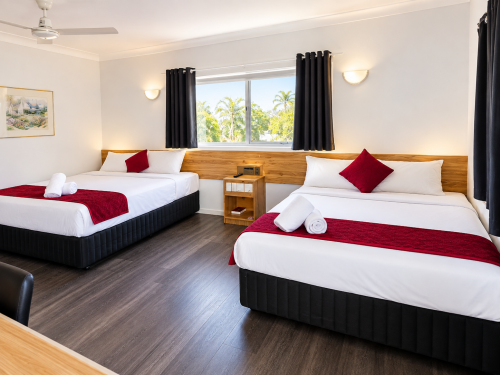 Deluxe Hotel Suite
